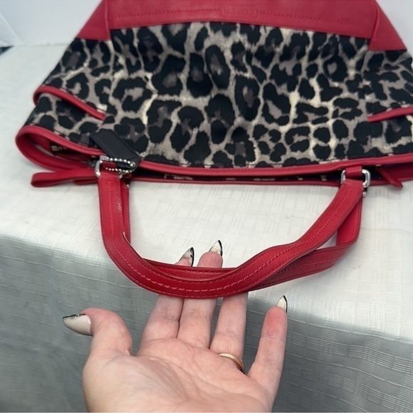 COACH OCELOT LEOPARD CARRIE PARK TOTE BAG F23278 RED BLACK GRAY MULTI - Picture 10 of 10